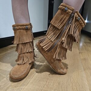 Girl's Minnetonka Triple Fringe Boots